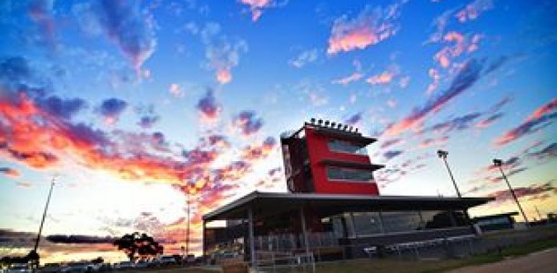 Magpies swarm to fundraiser at the greyhounds